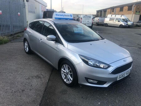 FORD FOCUS 1.0 T EcoBoost Zetec